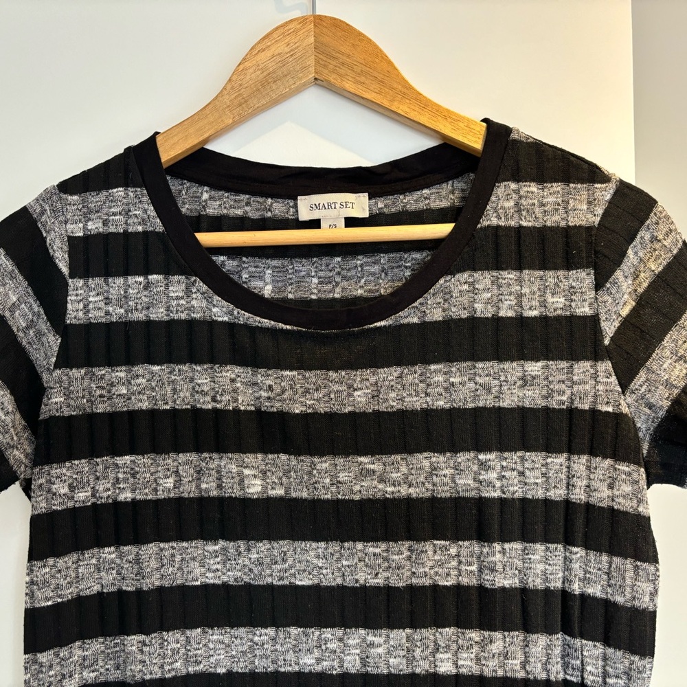 Striped Top - Picture 5 of 6